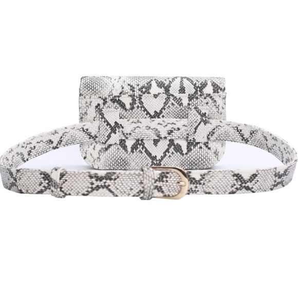 Faux Leather Snakeskin Belt Bag - Picture 2 of 8